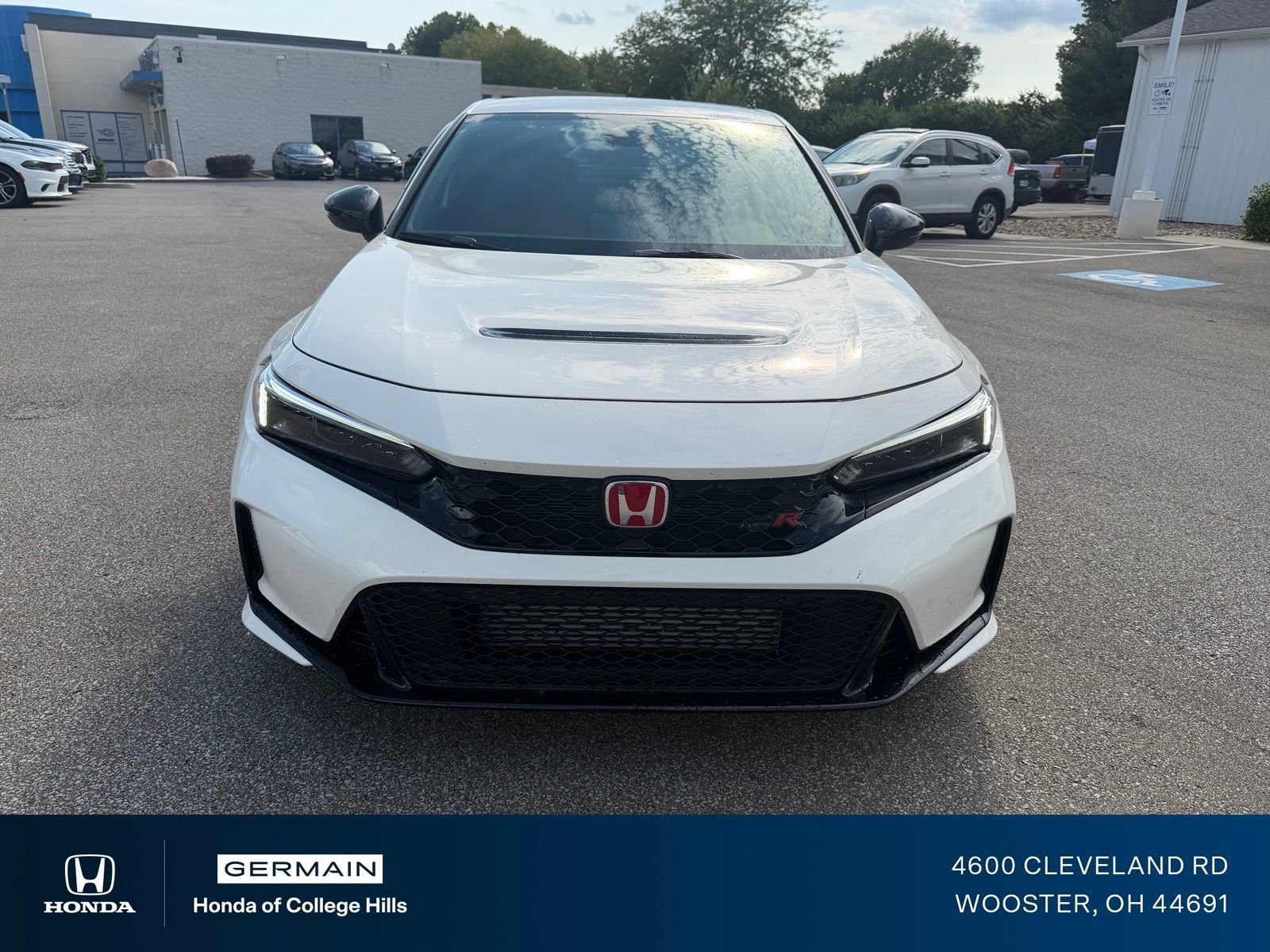 Used 2024 Honda Civic Type R image 2