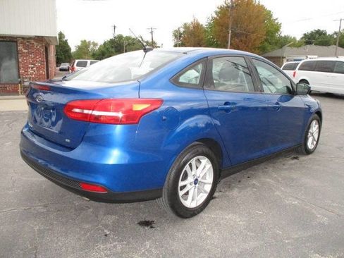 Used 2018 Ford Focus SE image 25