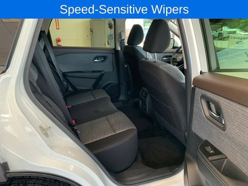 Used 2023 Nissan Rogue SV AWD/4WD image 11