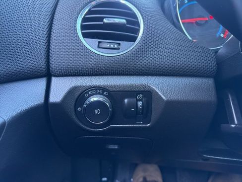 Used 2013 Chevrolet Cruze LT w/ RS Package image 13