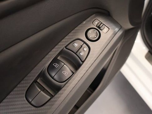 New 2026 Nissan Altima 2.5 SV w/ SV Special Edition Package AWD/4WD image 10