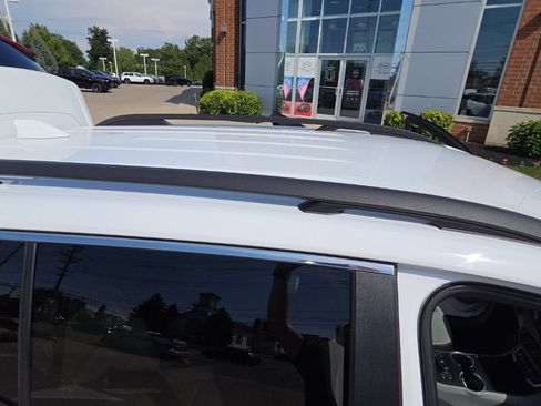 Used 2022 GMC Terrain SLE w/ Driver Convenience Package AWD/4WD image 27