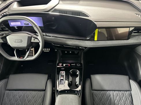 New 2027 Audi SQ6 e-tron Premium Plus AWD/4WD image 12