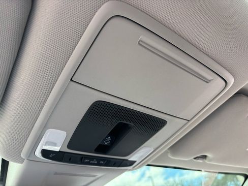 Used 2024 Honda CR-V EX-L image 31