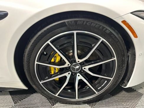 Used 2022 Mercedes-Benz SL 63 AMG 4MATIC image 36