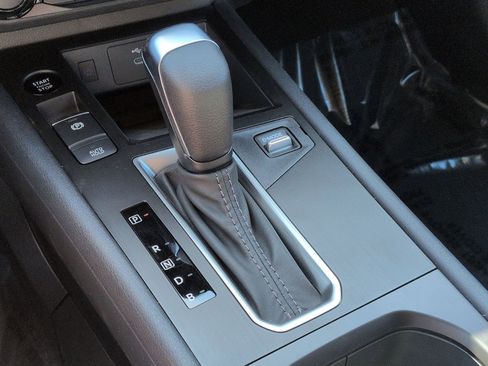 New 2026 Nissan Kicks SV image 18