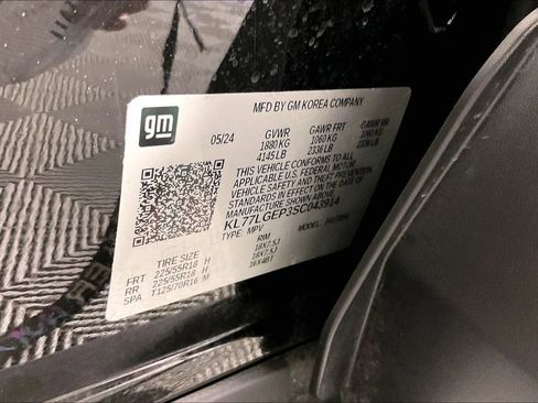 Used 2025 Chevrolet Trax RS w/ Driver Confidence Package FWD image 43