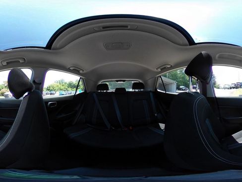 Used 2026 Hyundai Venue SEL FWD image 34