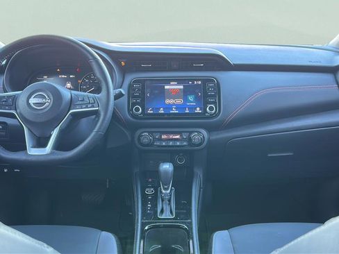 Used 2023 Nissan Kicks SR w/ SR Premium Package image 14
