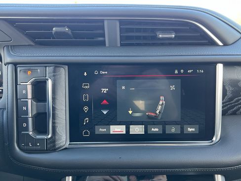 Used 2023 GMC Yukon XL Denali image 24