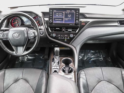 Used 2021 Toyota Camry XSE FWD image 13