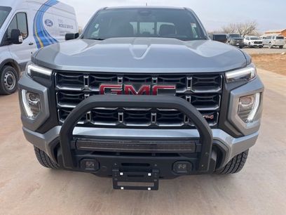 Used 2025 GMC Canyon AT4 w/ Off-Road Front Bumper Package