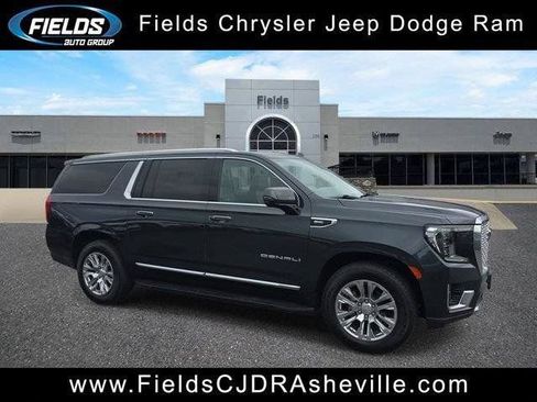 Used 2022 GMC Yukon XL Denali w/ Max Trailering Package AWD/4WD image 1