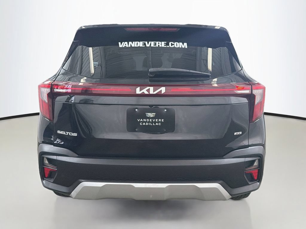 Used 2024 Kia Seltos LX AWD/4WD image 8