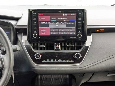 Used 2022 Toyota Corolla SE image 18