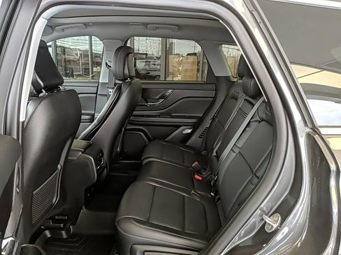 Used 2020 Lincoln Corsair Reserve w/ Equipment Group 201A image 15