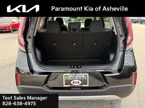 Used 2023 Kia Soul LX w/ LX Technology Package image 29