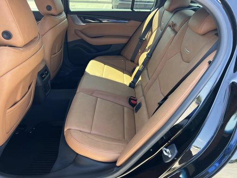 Used 2023 Cadillac CT5 V w/ Platinum Package AWD/4WD image 13