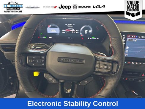 Used 2024 Dodge Charger Daytona Scat Pack w/ Plus Group AWD/4WD image 11