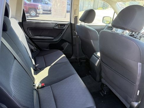 Used 2016 Subaru Forester 2.5i AWD/4WD image 30