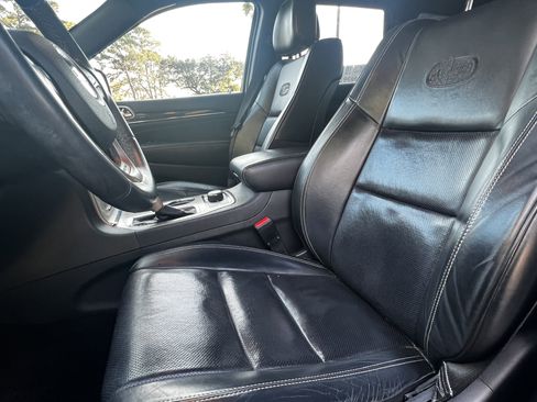 Used 2017 Jeep Grand Cherokee Overland image 17