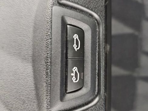 Used 2021 BMW X5 xDrive40i w/ M Sport Package AWD/4WD image 34