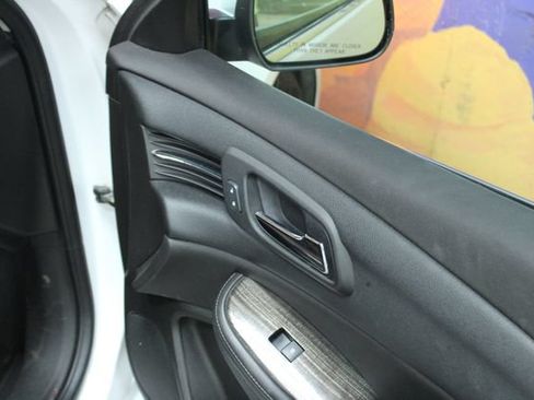 Used 2014 Chevrolet Malibu LT w/ Power Convenience Package FWD image 11