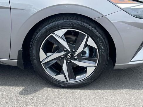 Certified 2023 Hyundai Elantra SEL w/ Convenience Package FWD image 8