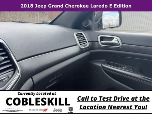 Used 2018 Jeep Grand Cherokee Laredo AWD/4WD image 25