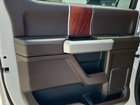 Used 2019 Ford F250 King Ranch w/ King Ranch Ultimate Package AWD/4WD image 16