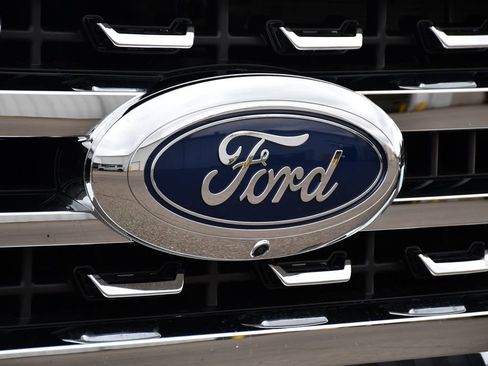 New 2026 Ford F350 Lariat w/ Tremor Off-Road Package AWD/4WD image 37