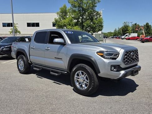 Used 2022 Toyota Tacoma TRD Off-Road w/ TRD Premium Off Road Package RWD image 9