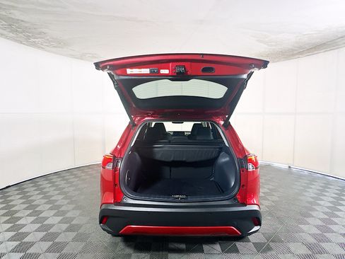 Used 2023 Toyota Corolla Cross XLE w/ Convenience Package FWD image 31