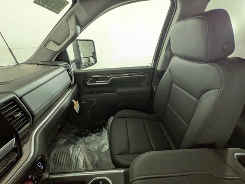 New 2026 Chevrolet Silverado 2500 LTZ w/ LTZ Plus Package AWD/4WD image 27