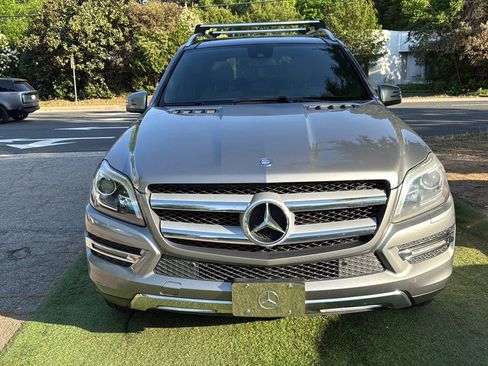 Used 2015 Mercedes-Benz GL 450 4MATIC image 2
