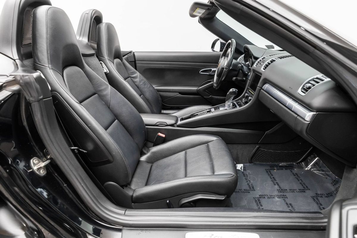 Used 2014 Porsche Boxster RWD image 15