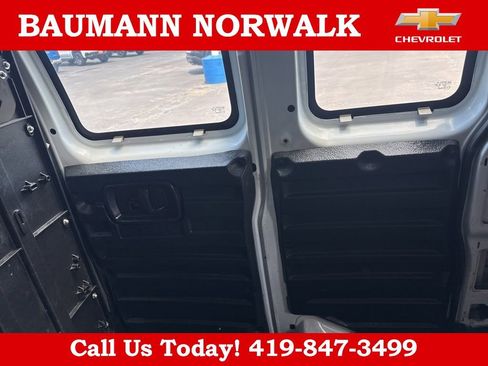 Used 2007 GMC Savana 2500 RWD image 28