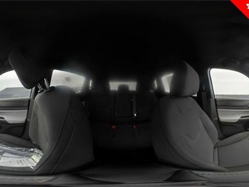 Used 2025 Jeep Compass Sport image 25