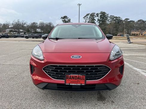 Used 2022 Ford Escape SE w/ SE Sport Appearance Package image 2