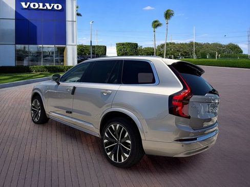 New 2026 Volvo XC90 T8 Plus w/ Protection Package Premier AWD/4WD image 5