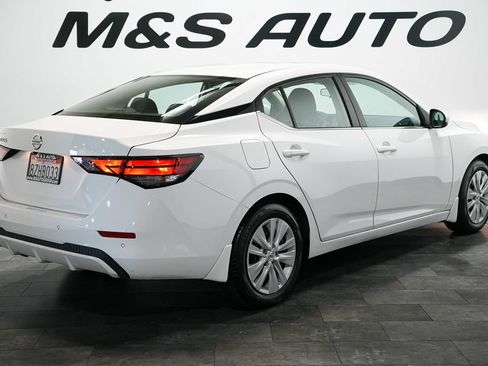 Used 2022 Nissan Sentra S FWD image 4
