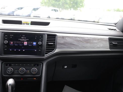 Used 2020 Volkswagen Atlas Cross Sport SE w/ Towing Package AWD/4WD image 24