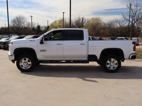 Used 2022 Chevrolet Silverado 2500 LTZ w/ LTZ Texas Edition image 9