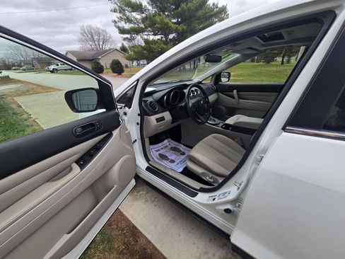 Used 2011 MAZDA CX-7 i Sport w/ Convenience Pkg image 9