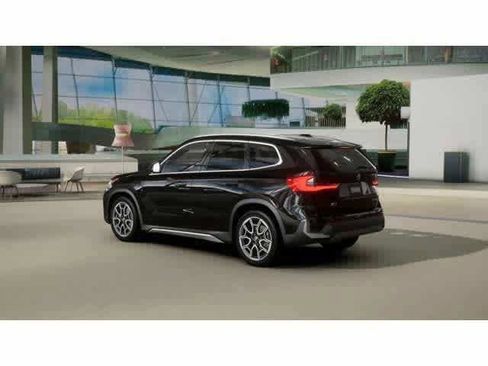 New 2026 BMW X1 xDrive28i w/ Convenience Package image 2