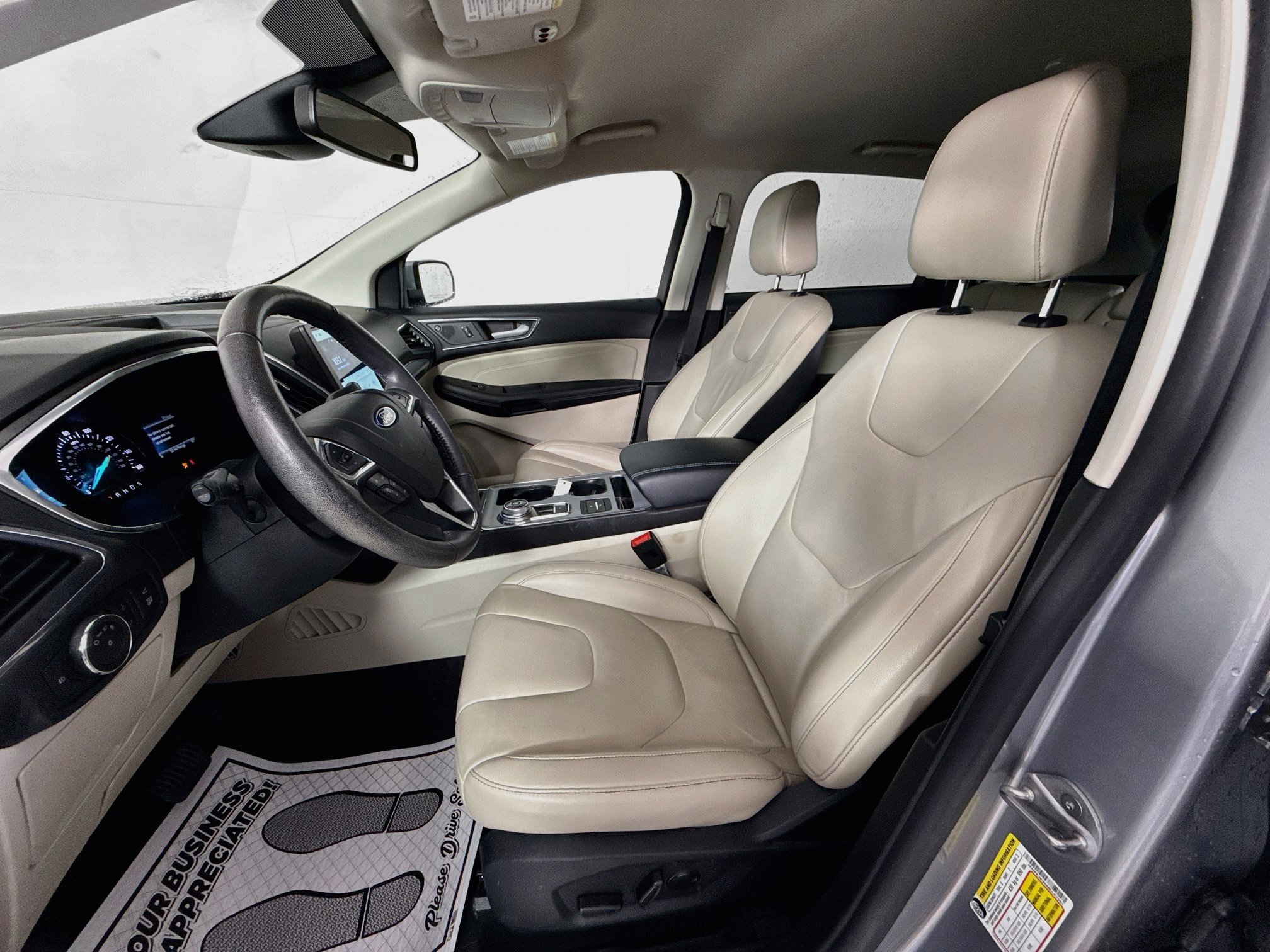 Certified 2021 Ford Edge Titanium FWD image 2
