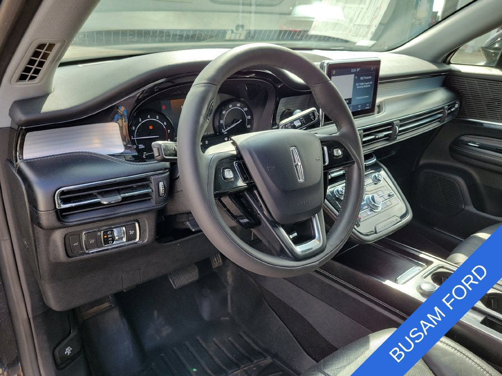 Used 2020 Lincoln Corsair FWD w/ Premium Package image 17