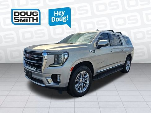 Used 2021 GMC Yukon XL SLT w/ Rear Media and Nav Package AWD/4WD image 1