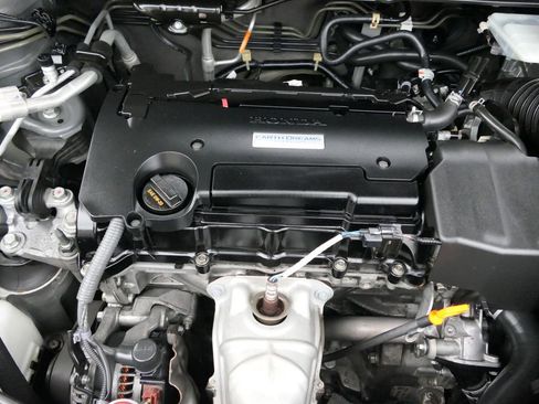 Used 2018 Honda CR-V LX image 30