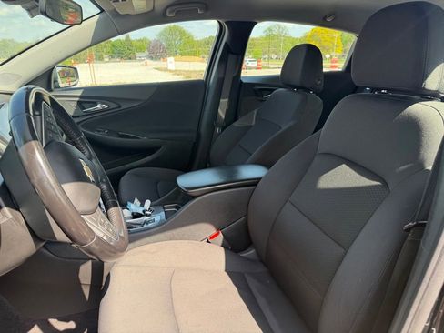 Used 2022 Chevrolet Malibu RS FWD image 6